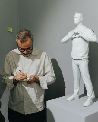 Фернандо Санчес Кастильо активирует «Expanded Memorial»