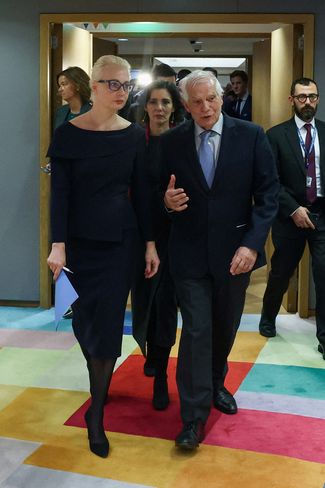 Юлия Навальная на встрече с верховным представителем по иностранным делам и политике безопасности Европейского союза Жозепом Боррелем после гибели Алексея Навального в ИК-3 в Харпе. Брюссель, Бельгия, 19 февраля 2024 года